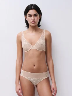 Chantelle Day To Night Plunge BH - Goudkleurig Beige