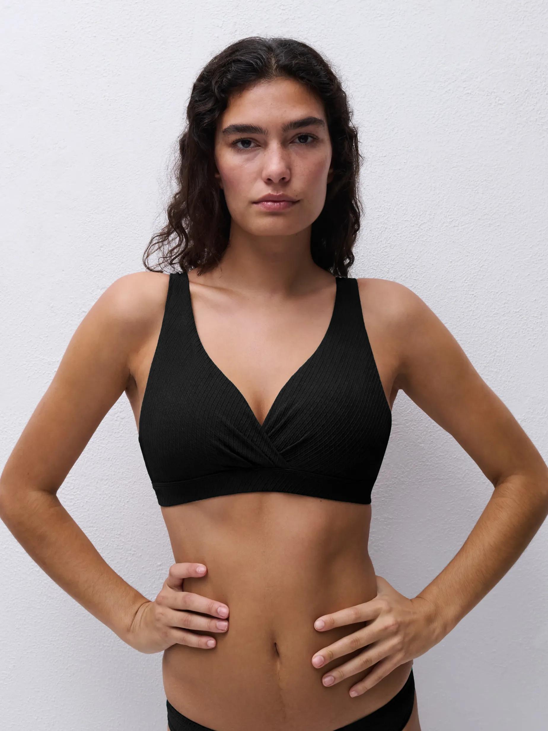 Femilet NAVARINO Niet voorgevormde bikini top - Zwart
